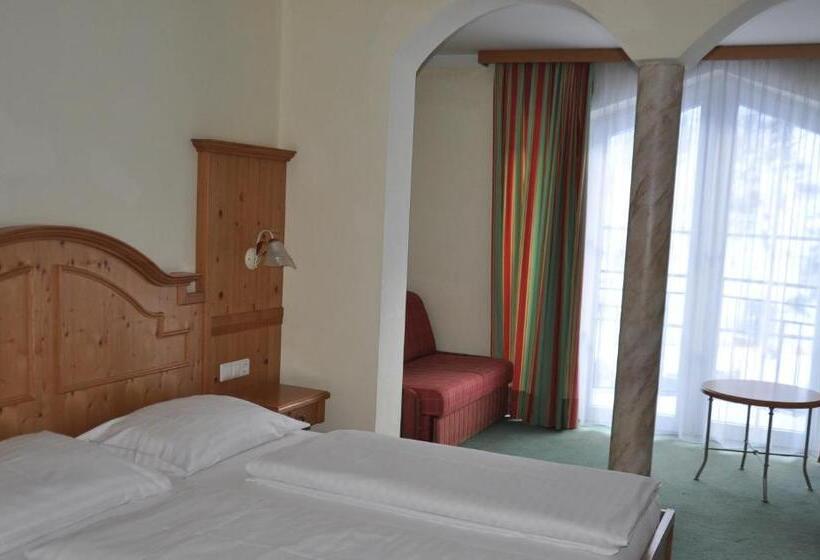 חדר משפחתי, Grünwaldkopf