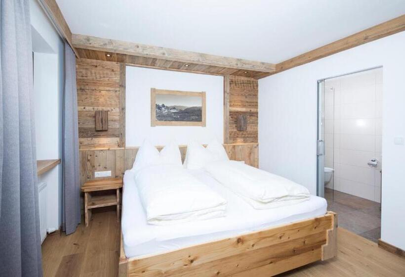 스탠다드 룸, Hauserwirt