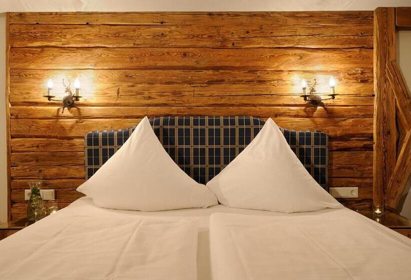 バルコニー付きジュニアスイート, Marten