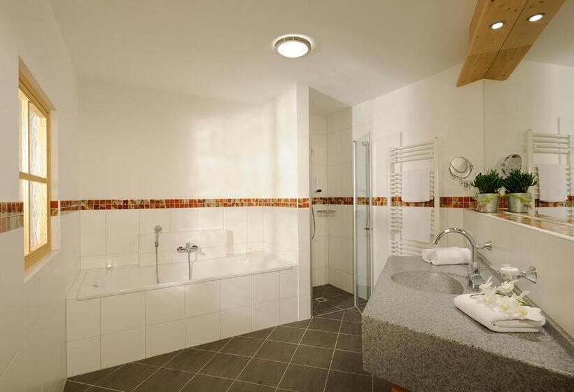 スイート（家族用）, Marten