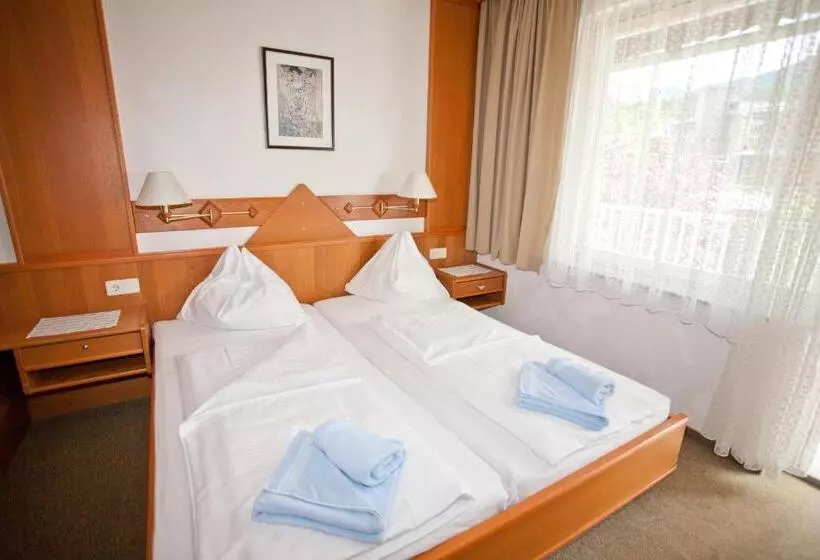 Standardzimmer mit Balkon, Seevilla Wochinz