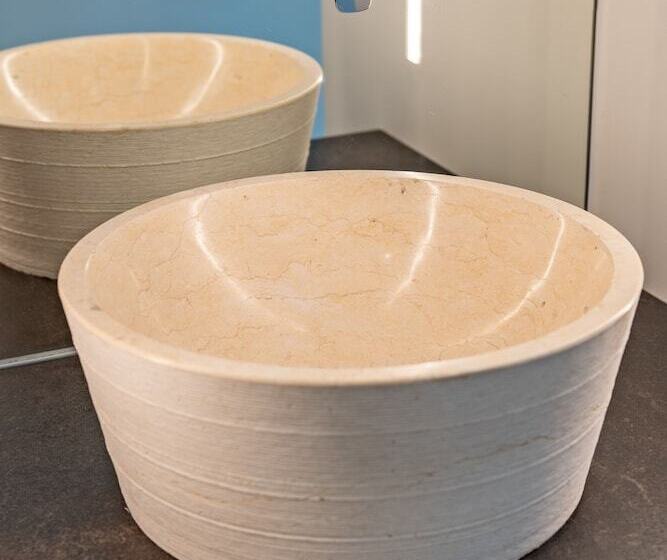 单人基本间, Stern