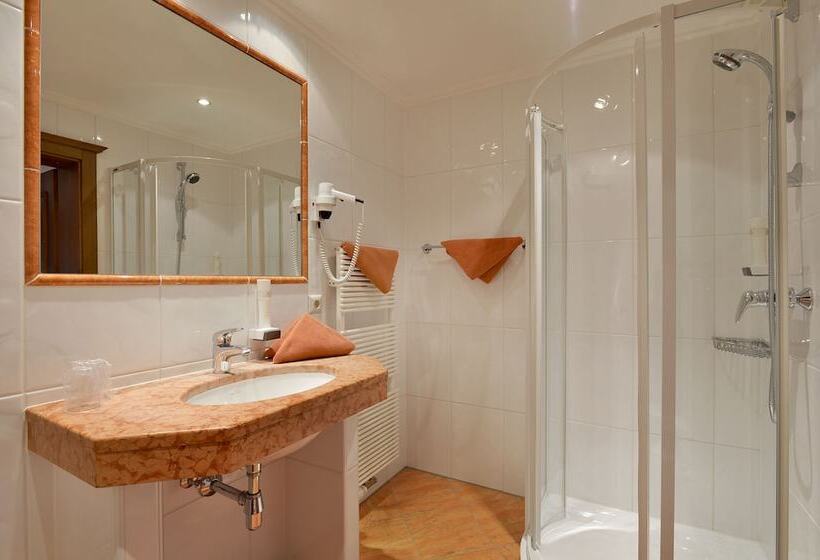 اتاق استاندارد, Landhotel Lechner