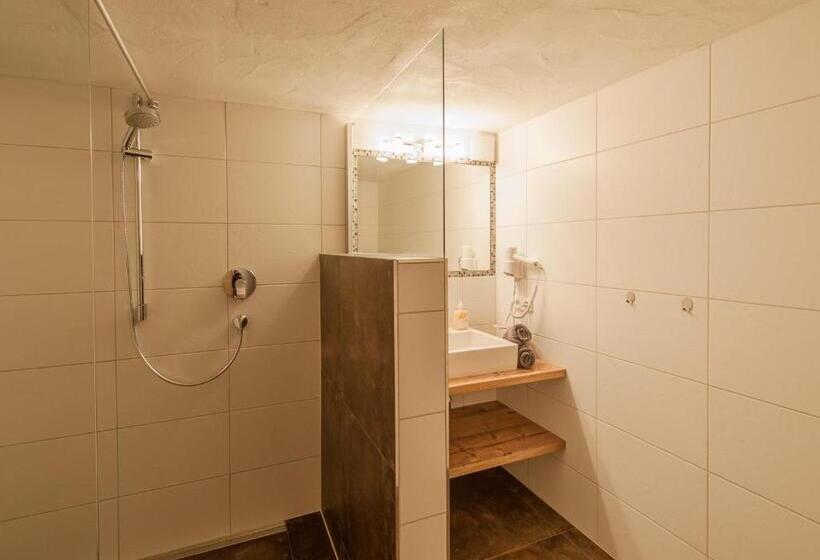 شقة 3 غرف, Gästehaus Bergland