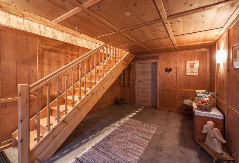 شقة 3 غرف, Gästehaus Bergland