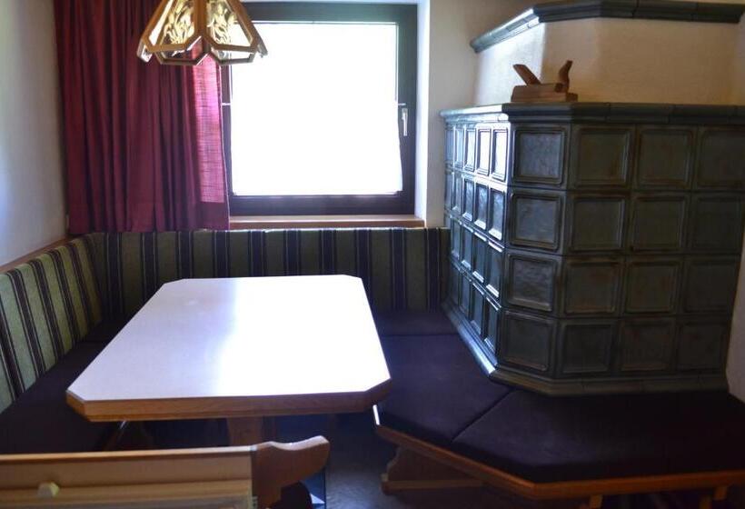 Apartamento 1 Quarto com Balcão, Gästehaus Judith