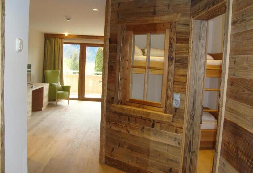 اتاق سوپریور خانوادگی, Franzlhof