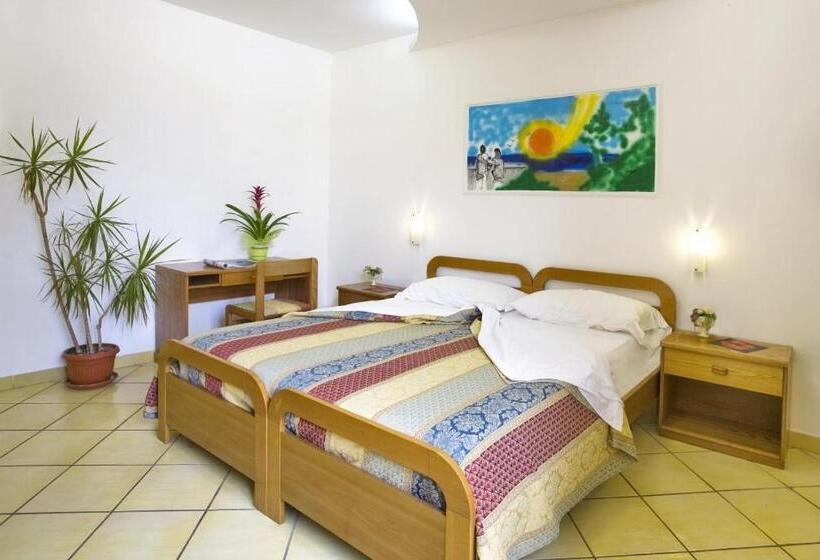 Номер Стандарт, Albergo Villa Hibiscus