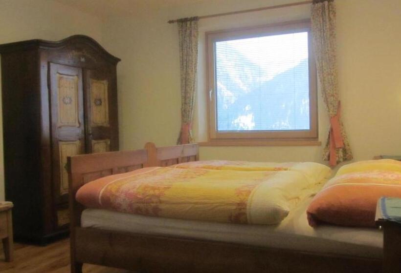 בקתת חדר, Zirbenhof