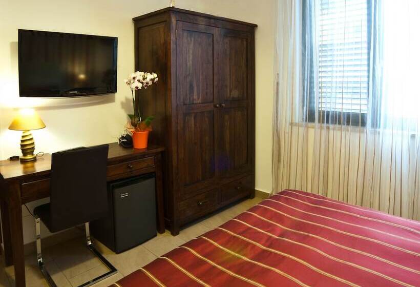 اتاق استاندارد سه نفره, B&b Night&day