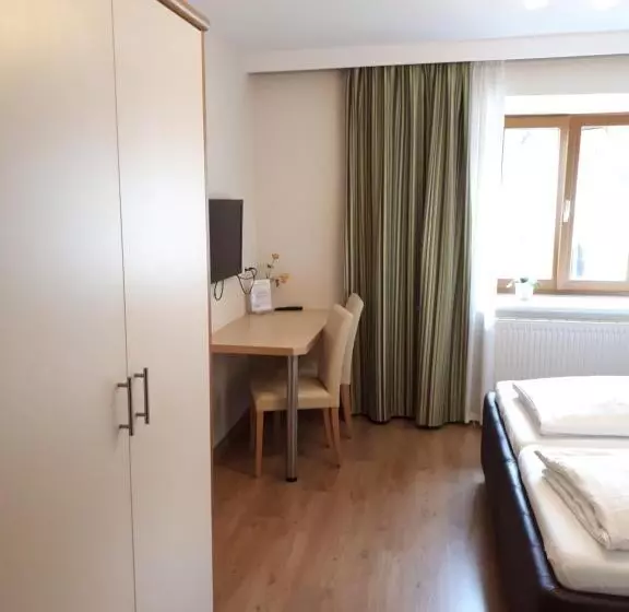 Standard-huone, Pension Kreuzinger, 5310 Tiefgraben