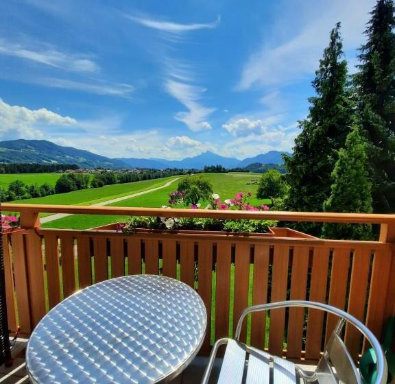 غرفة قياسية مزوَّدة بشُرفة, Pension Kreuzinger, 5310 Tiefgraben