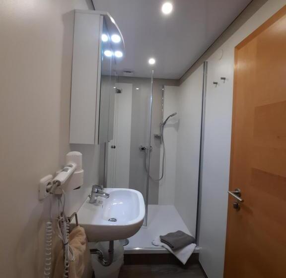 غرفة إقتصادية, Pension Kreuzinger, 5310 Tiefgraben