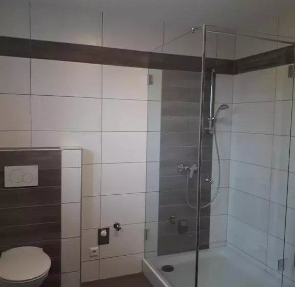 Standard-studio Parveke, Pension Kreuzinger, 5310 Tiefgraben