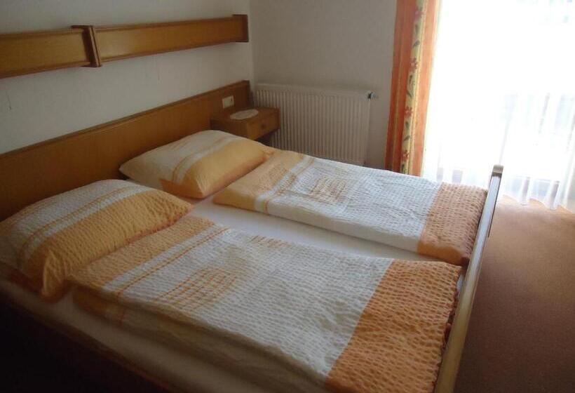 غرفة قياسية, Pension Wald