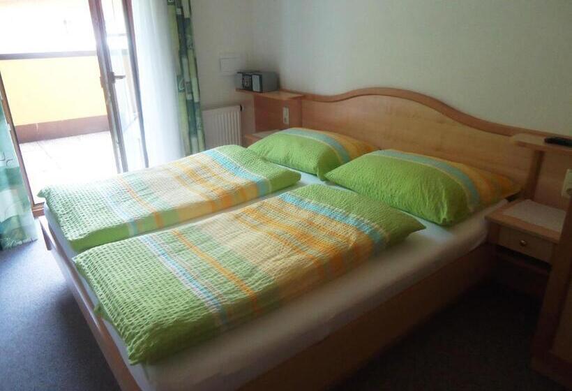 غرفة قياسية, Pension Wald