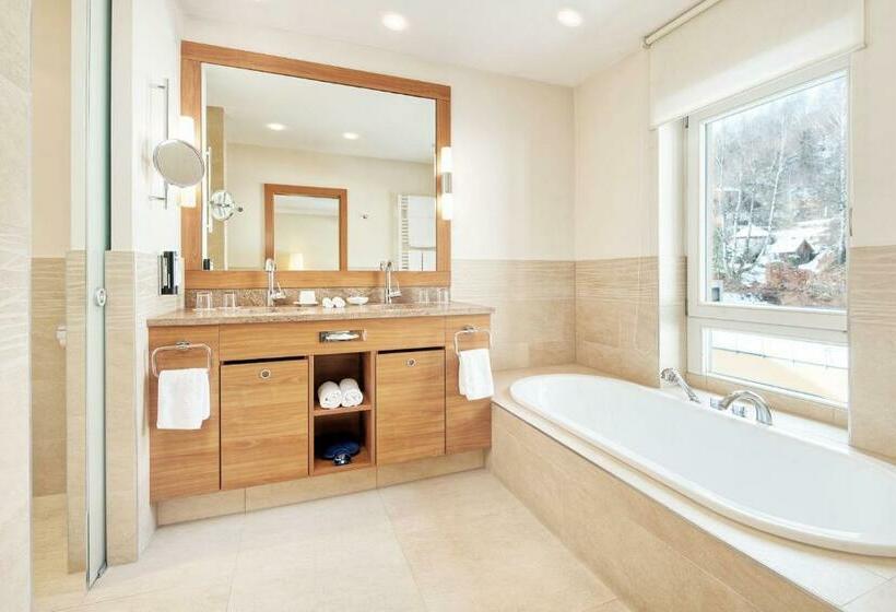 جناح جونيور مزوَّد بشرفة, Das Ronacher Thermal Spa