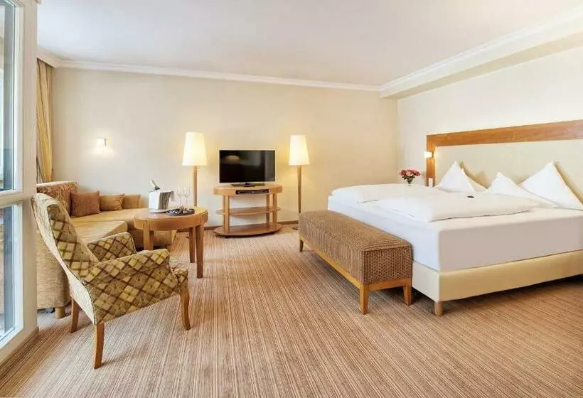 Junior Suite with Balcony, Das Ronacher Thermal Spa
