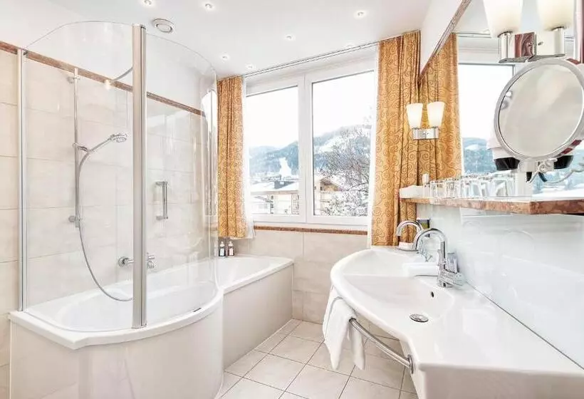 Standard Room with Balcony, Das Ronacher Thermal Spa