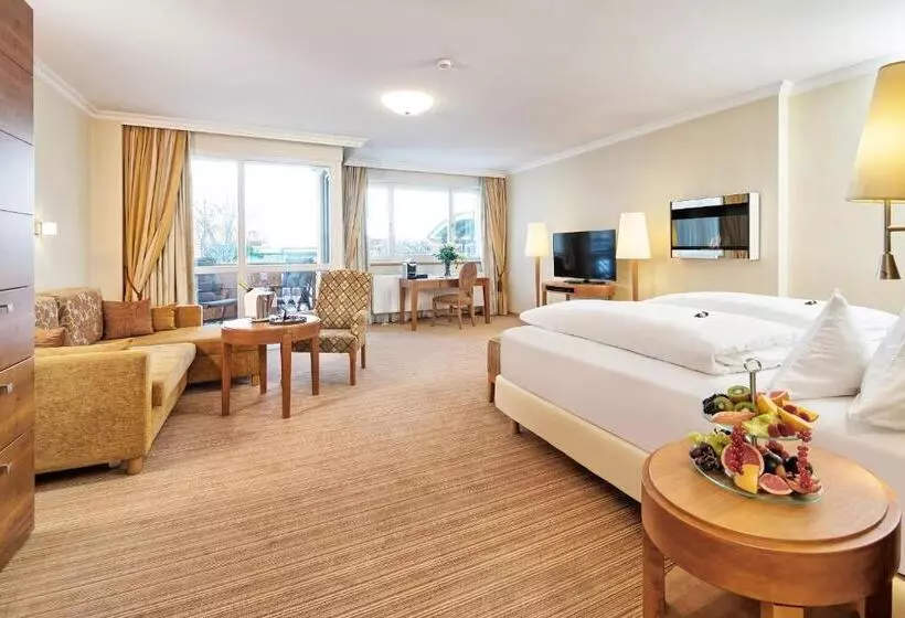 Deluxe Room with Balcony, Das Ronacher Thermal Spa