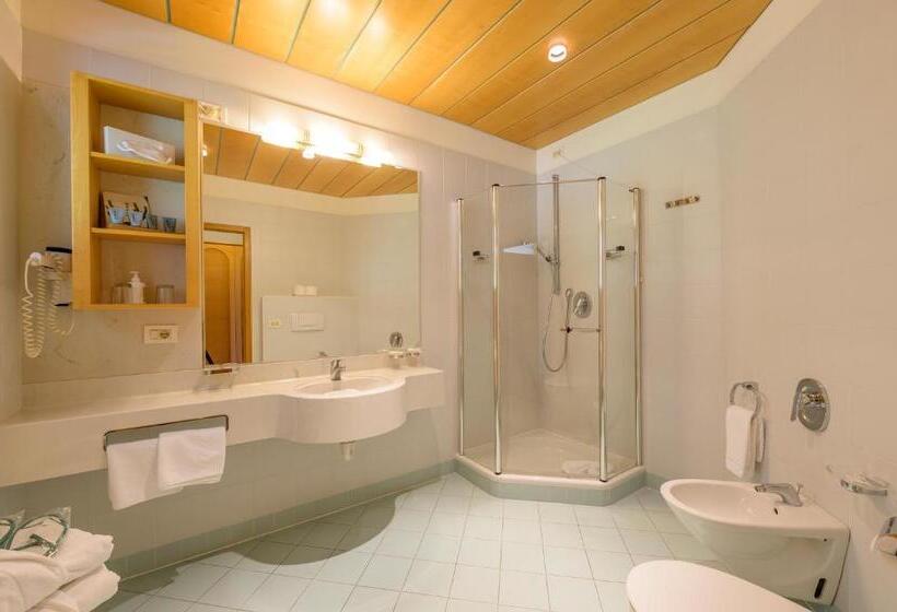 סוויטת ג'וניור עם מרפסת, Glanzhof Hotel & Apartments