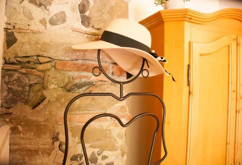 古典房间, Antico Borgo Etneo Agriturismo
