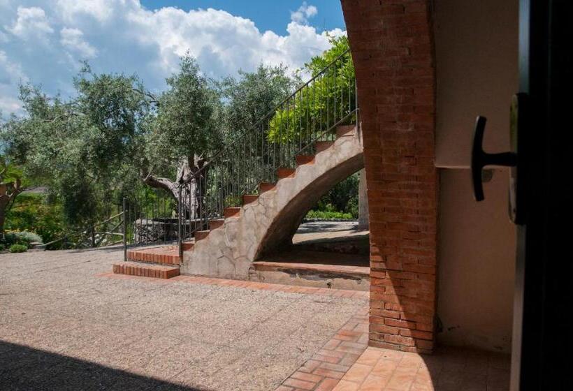 エコノミールーム, Antico Borgo Etneo Agriturismo