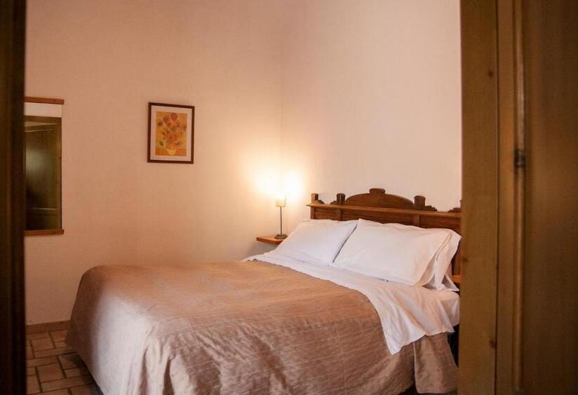 经济房, Antico Borgo Etneo Agriturismo
