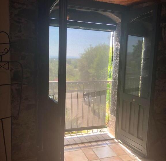 スタンダードルーム, Antico Borgo Etneo Agriturismo