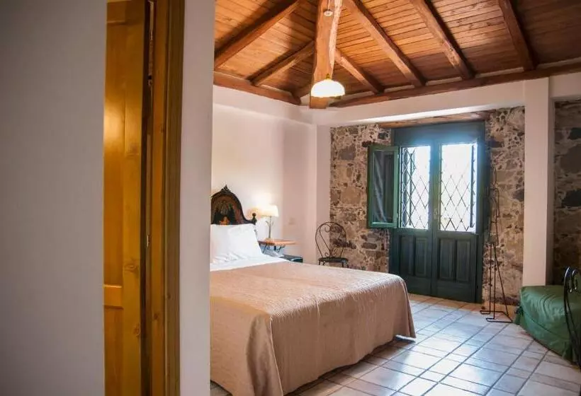 اتاق استاندارد, Antico Borgo Etneo Agriturismo
