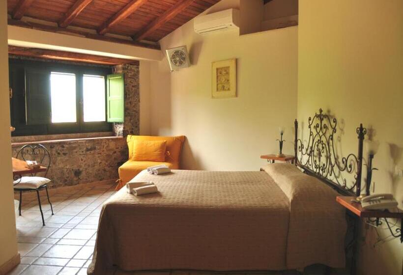 标准间, Antico Borgo Etneo Agriturismo