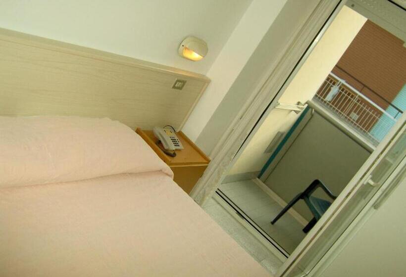 غرفة قياسية, Cavalluccio Marino