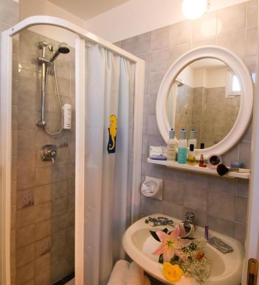 غرفة سوبيريور ثلاثية مطلّة علي البحر, Cavalluccio Marino