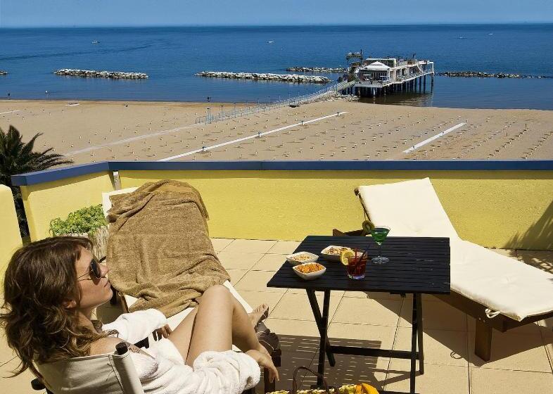 غرفة ديلوكس ثلاثية مطلة على البحر, Cavalluccio Marino