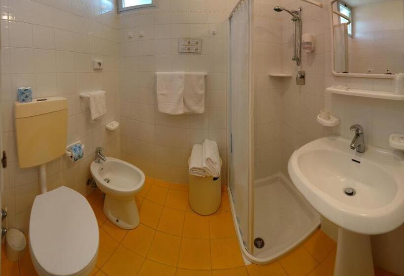 غرفة أساسية, Cavalluccio Marino