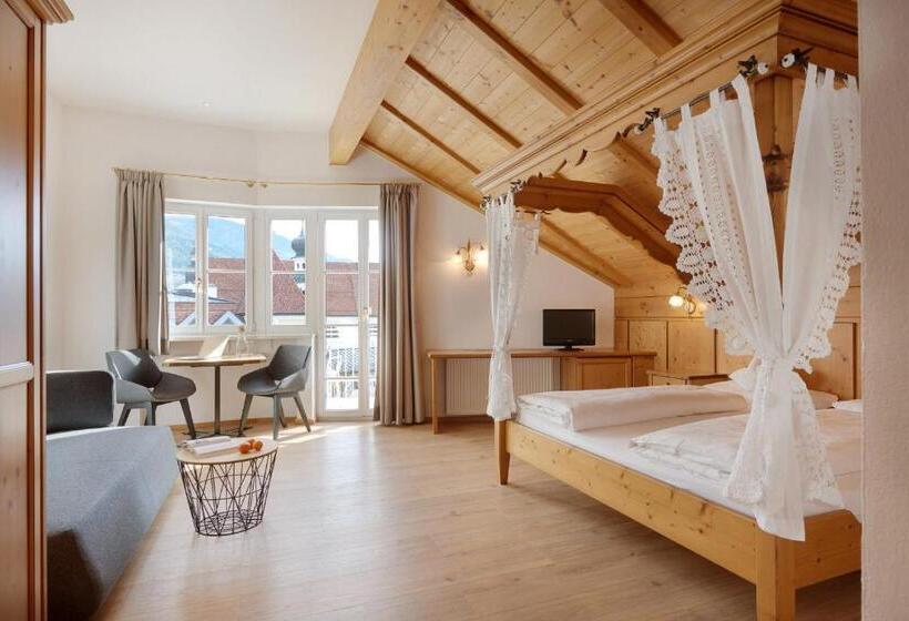 חדר סופריור, Goldene Rose