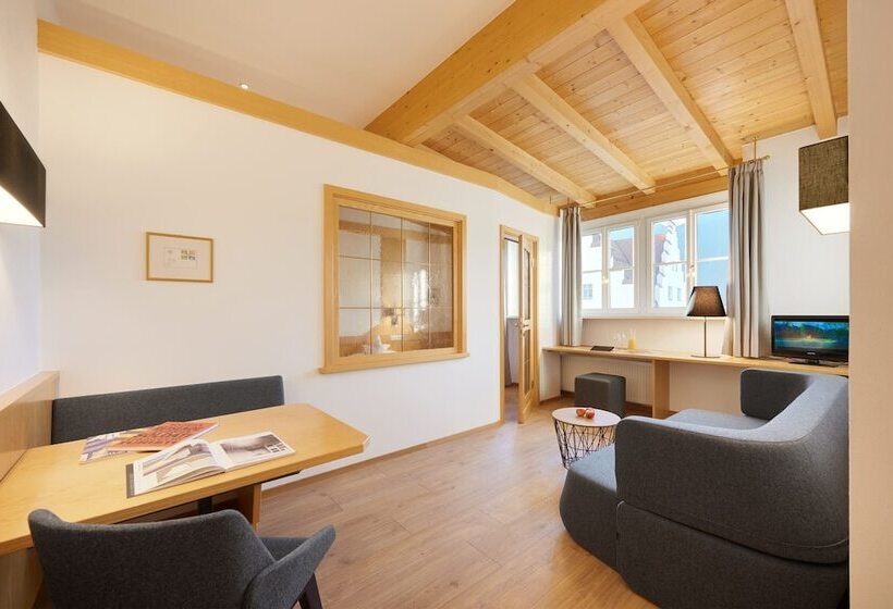 חדר סופריור, Goldene Rose