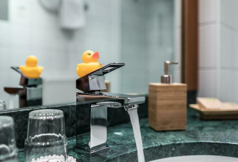 חדר סטנדרט, Goritschnigg