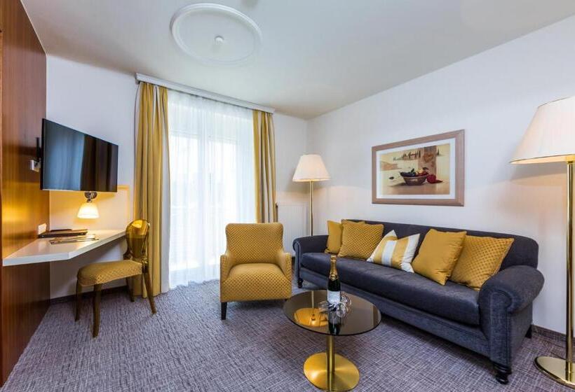 סוויטה עם מרפסת, Goritschnigg