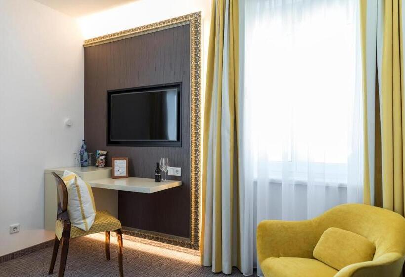 חדר בסיסי, Goritschnigg