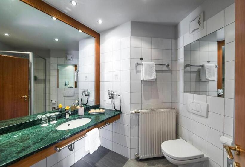 חדר סטנדרט, Goritschnigg