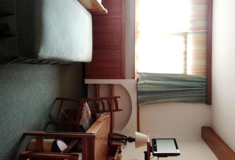 غرفة قياسية, Grünes Türl