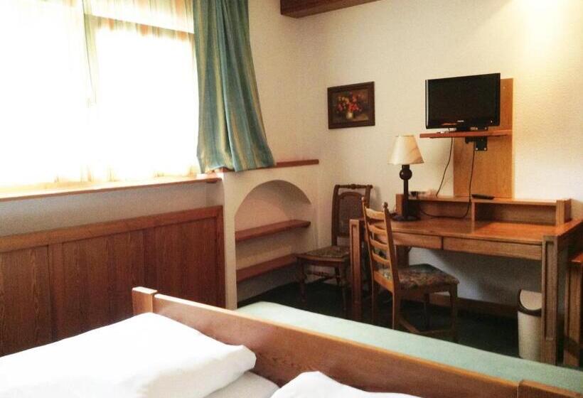 غرفة قياسية, Grünes Türl