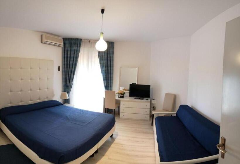 스탠다드 트리플 룸, King