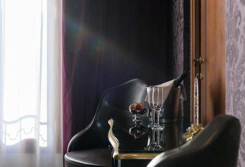 اتاق لوکس با چشمانداز, Locanda Leon Bianco On The Grand Canal