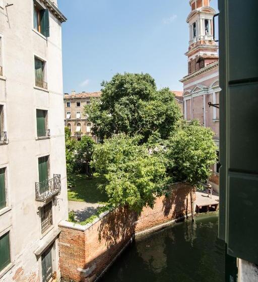 اتاق سوپریور, Locanda Leon Bianco On The Grand Canal