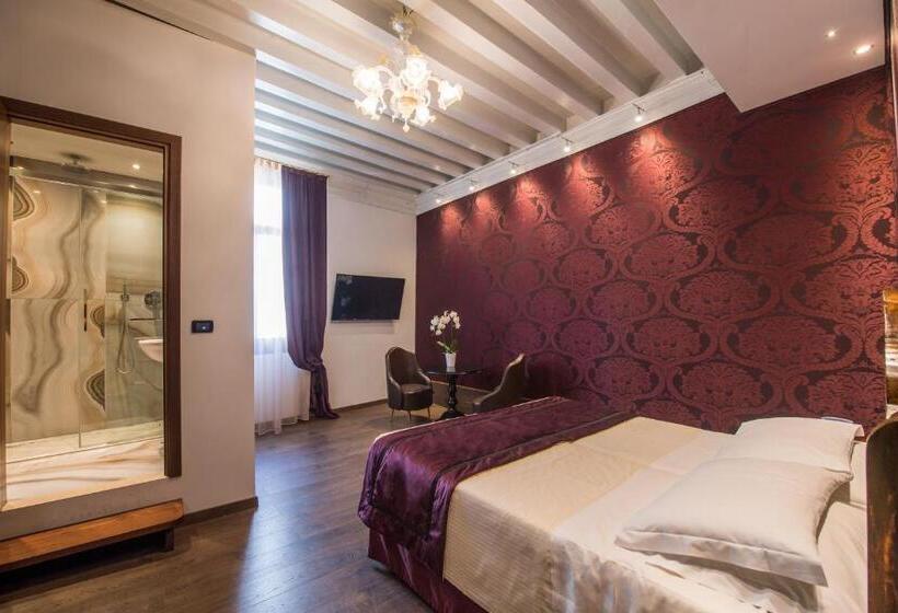 اتاق سوپریور, Locanda Leon Bianco On The Grand Canal