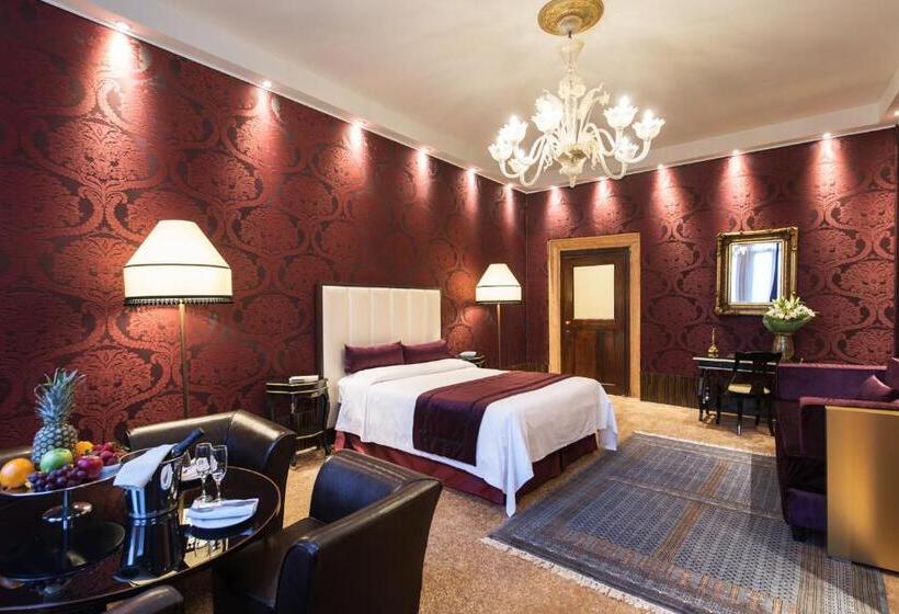 اتاق خانوادگی, Locanda Leon Bianco On The Grand Canal