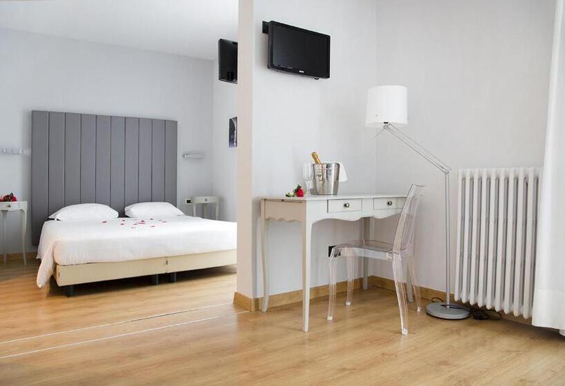 اتاق استاندارد چهار تخته, Serenella