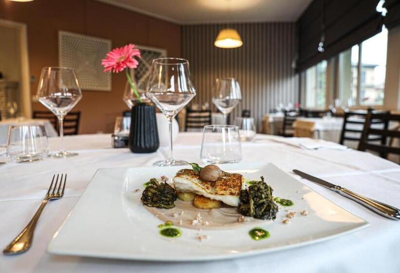 اتاق استاندارد چهار تخته, Serenella